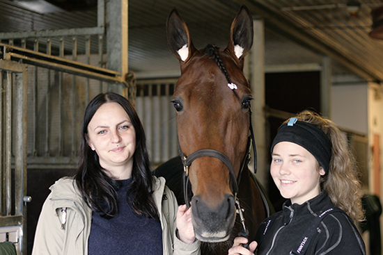 Line (gjesteiooasser), Sally Va Bene, Malin (sjefsoppasser)